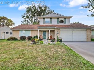 369 Norborne Ave, Dearborn Heights, MI 48127