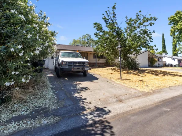 2104 Bowling Green Dr, Sacramento, CA 95825