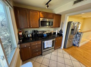 206 Holland St #A1, Somerville, MA 02144