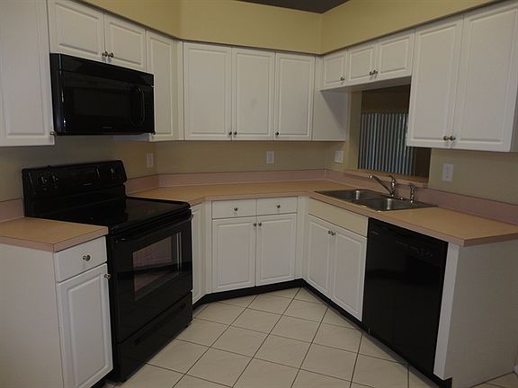 4th image of 13448 Silvercreek Dr