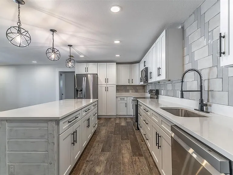 16880 SE 63rd Ln — Photo 17