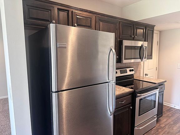 5th image of 1542 NE Erin Ct