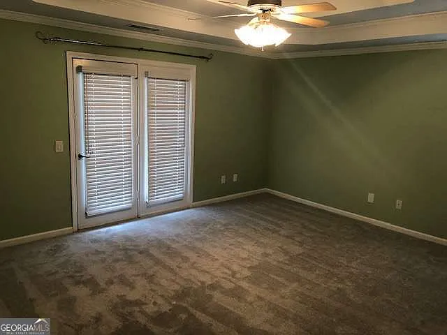 225 Lexington Cir — Photo 20