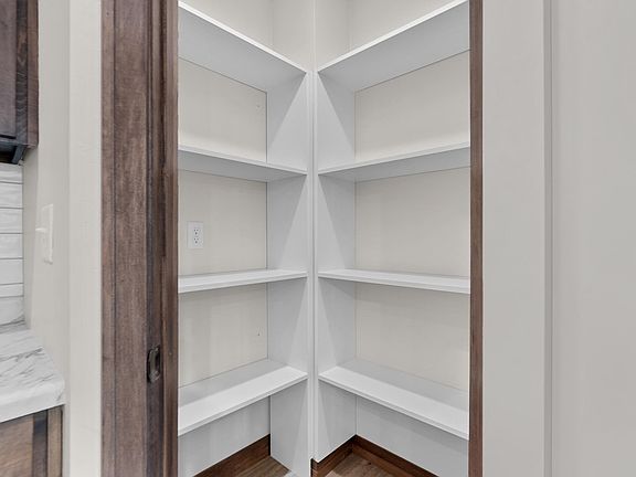 5th image of 4926 Water Mint Way