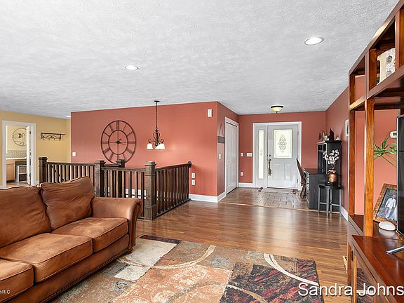 4th image of 2679 W Selkirk Lake Dr