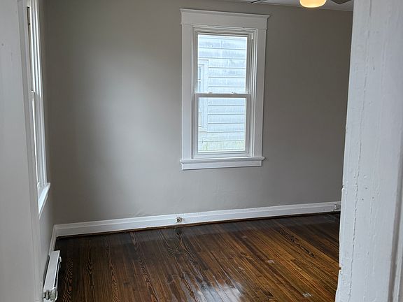 4th image of 3411 Logandale Ave