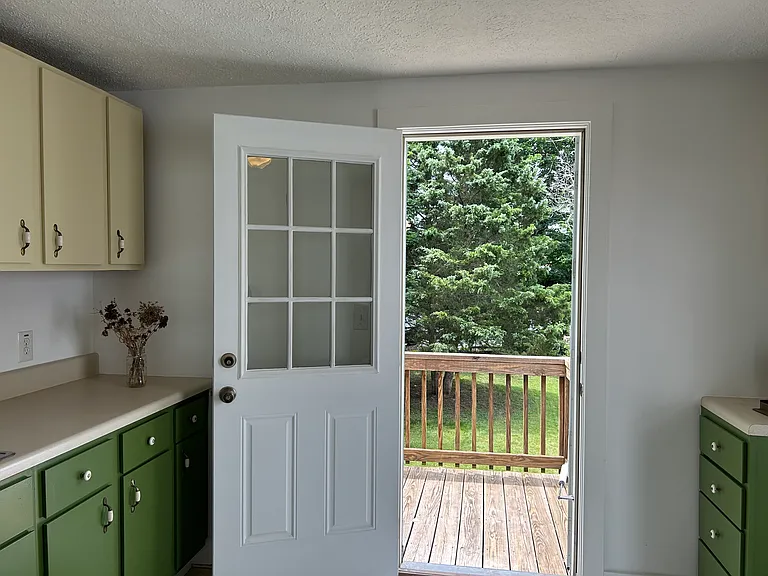 14 Purviance St — Photo 22