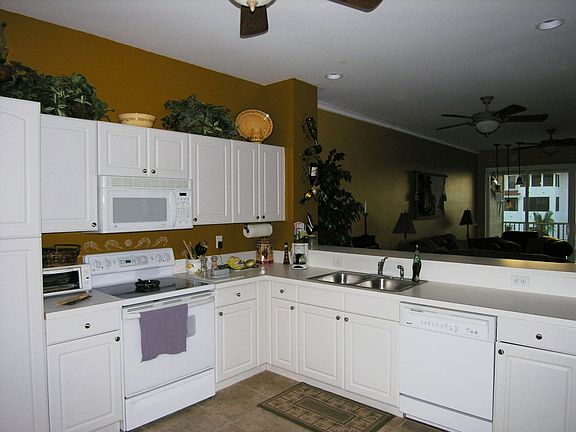 Full Size Kitchen