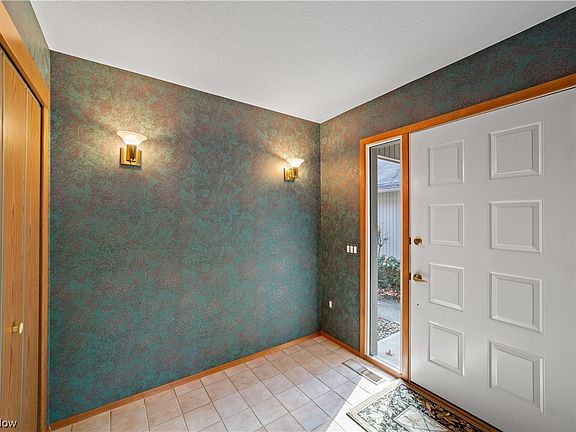 4th image of 12640 Ionia Ct