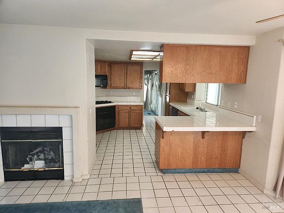 2nd image of 73 Brianne Circle