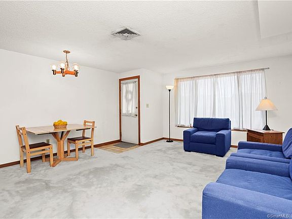 3rd image of 105 Tremont Ave APT B