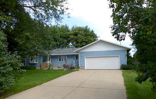 230 Prairie Avenue, Butterfield, Mn 56120