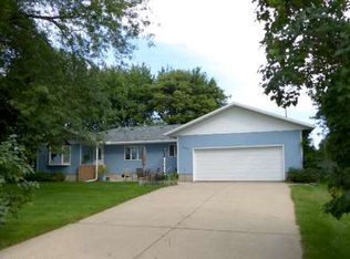 230 Prairie Ave, Butterfield, MN 56120