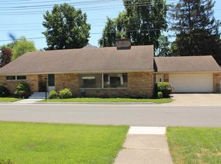 211 Miami Club Dr, Mishawaka, IN