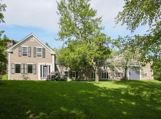 32 Sawyer Ln, Harvard, MA 01451