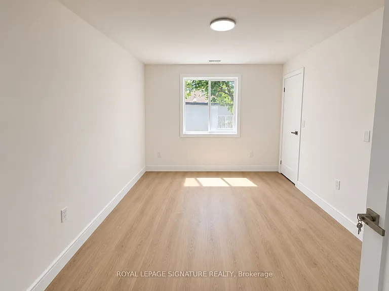 53 Bishop Ave #3 — Photo 6