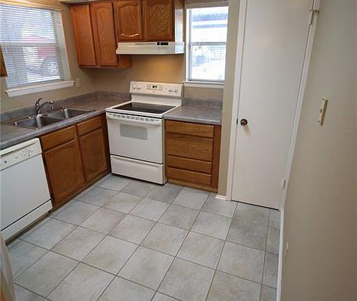 2nd image of 663 Floral Ave APT A4