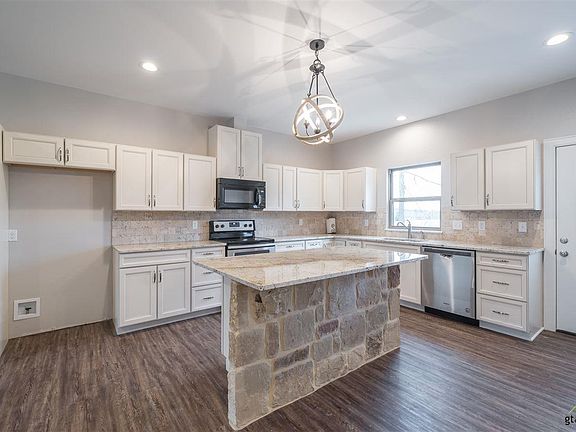 5th image of 619 Miller St