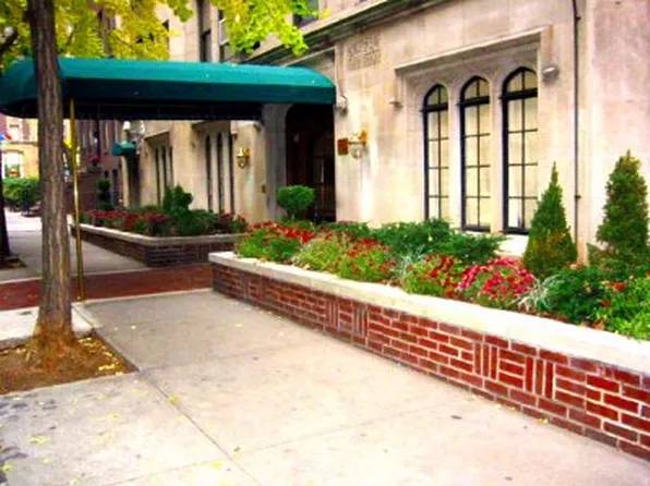 328 East 43rd Street image 1 of 1