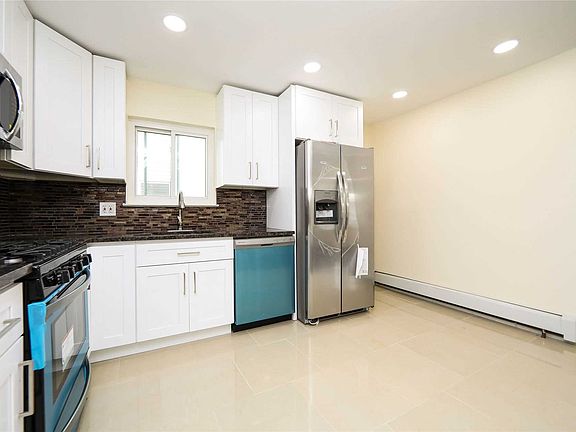 2nd image of 611 Beach 68th St