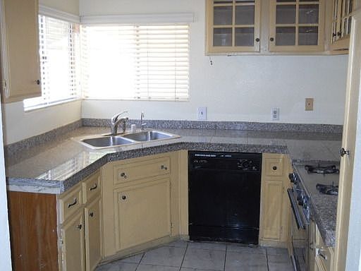 4th image of 13686 Rockcrest Dr