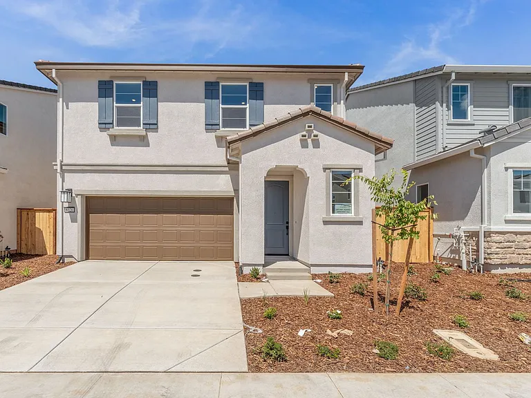 8326 Mincey Way — Photo 3