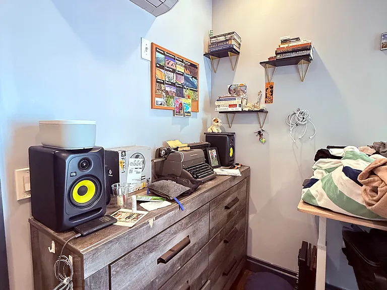 119 Kent Ave #2G — Photo 9