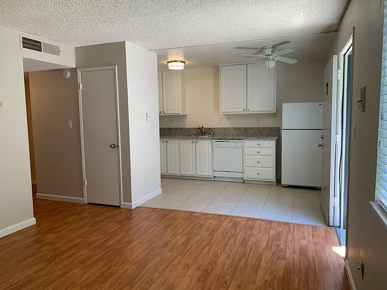 1619 G Street — Photo 3