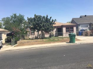 912 Height St, Bakersfield, CA 93305