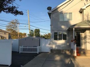 37 Brook Ave, Staten Island, NY 10306