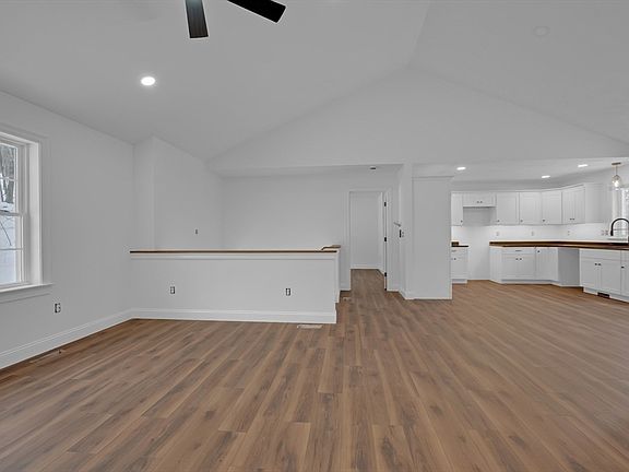 4th image of 87 Vinton Rd