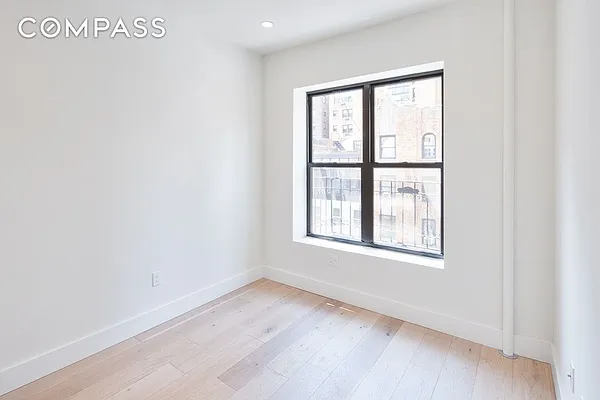 Rented by Compass | media 30