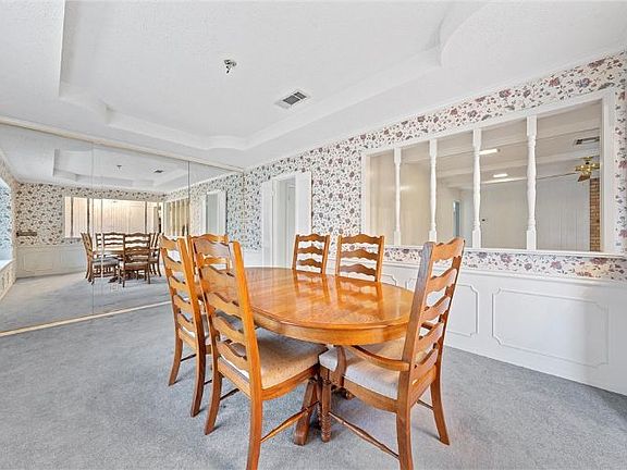 5th image of 5512 Hawthorne Dr