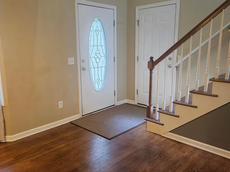 1309 Fisk Rd — Photo 5