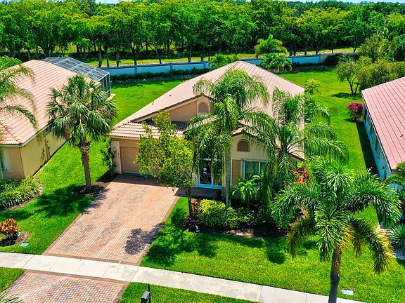 2nd image of 8962 Agliana Cir