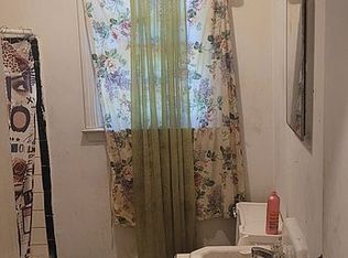 607 Greenmead Dr, Kinston, NC 28501