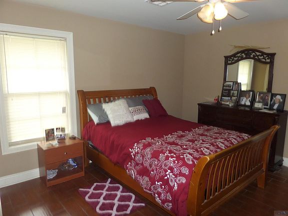 5th image of 112 Palm Ln