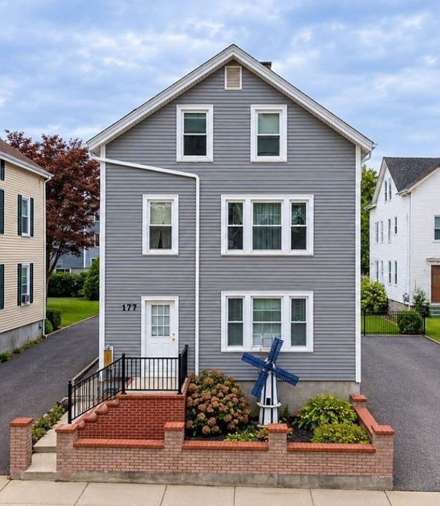 1st image of 177 William St
