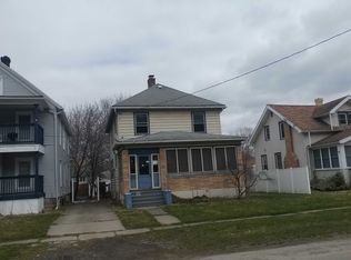 20 Parkway St, Silver Creek, NY 14136