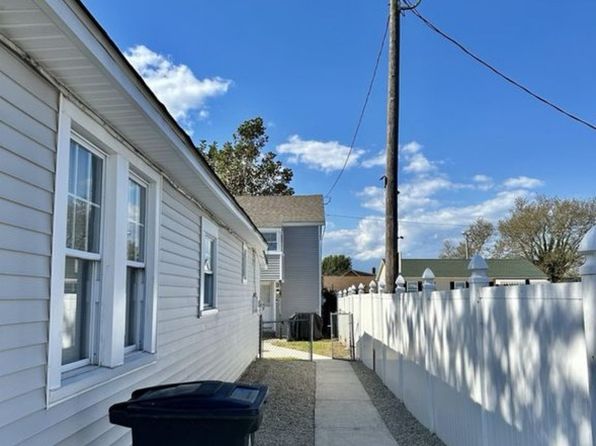 605 Bayshore Rd APT 2