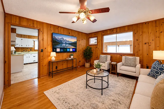 1 bed, 1034 sqft, $1,475 — Photo 2