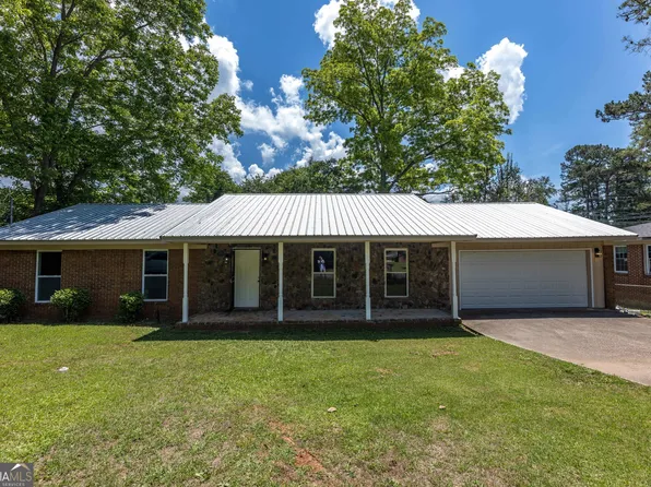 604 Pear St, West Point, GA 31833