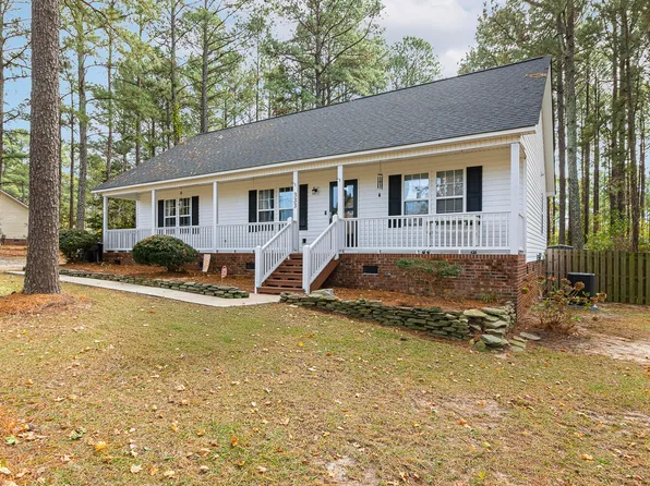 333 Greenleaf Rd, Angier, NC 27501