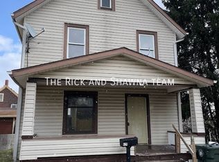 628 Raymont Ct SW, Canton, OH 44706