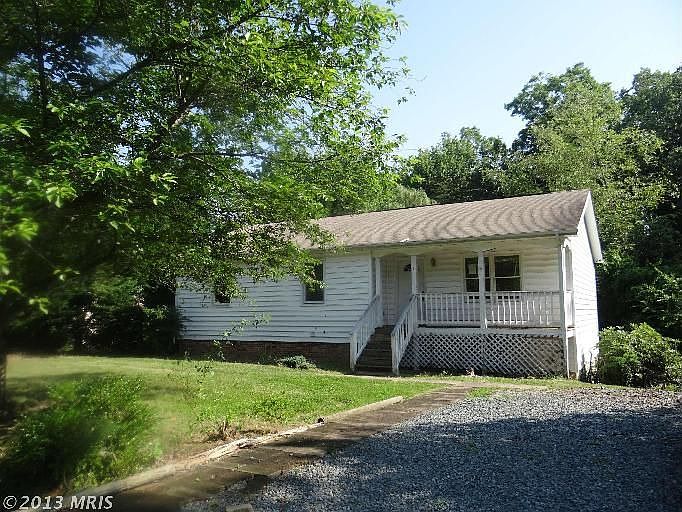 1st image of 7 Willow Ln