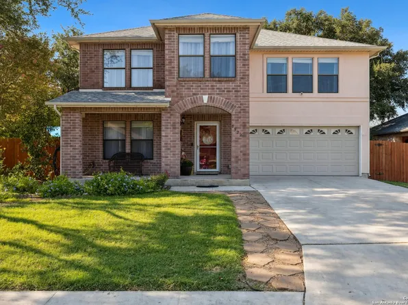 8322 BORDER PASS DR, San Antonio, TX 78240