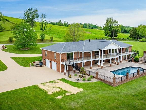 4th image of 20484 Lake Rd
