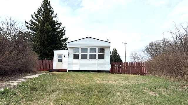 1st image of 4908 W 46th St