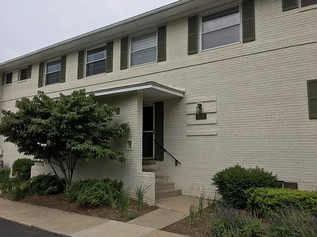 5319 Pooks Hill Road - UL — Photo 1