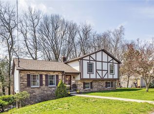 2240 Bernard St, Pittsburgh, PA 15234